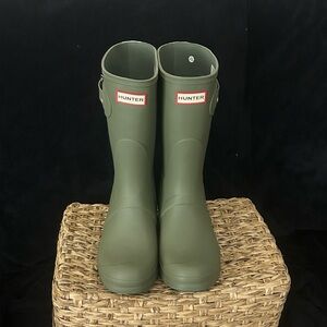 Hunter Olive Green Mid-Calf Rain Boots